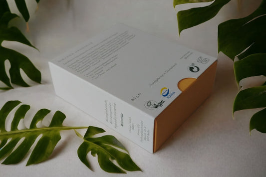 Rückseite der Nirvana Handseife von Aninsu mit Verbrauchersiegeln